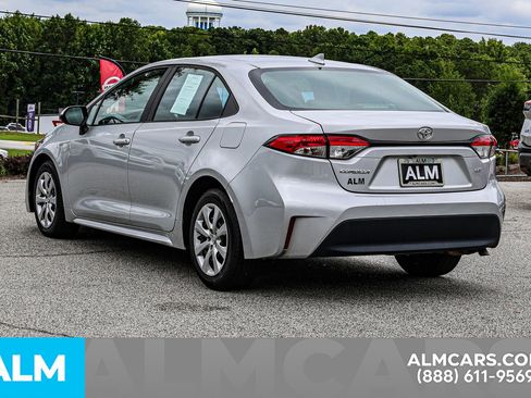Used 2023 Toyota Corolla LE image 7