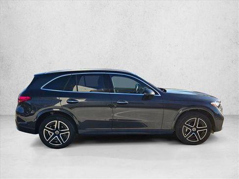 Certified 2025 Mercedes-Benz GLC 300 4MATIC image 4