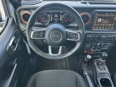 Used 2021 Jeep Gladiator Mojave AWD/4WD image 13