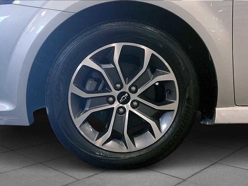 Used 2020 Chevrolet Sonic LT w/ Convenience Package image 10