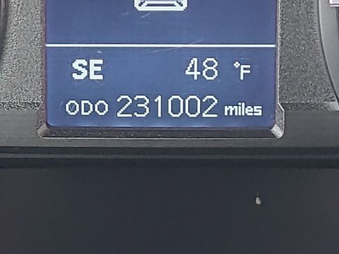 Used 2014 Toyota 4Runner Limited image 23