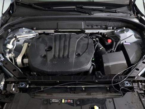 Used 2024 Volvo XC60 B5 Plus image 23