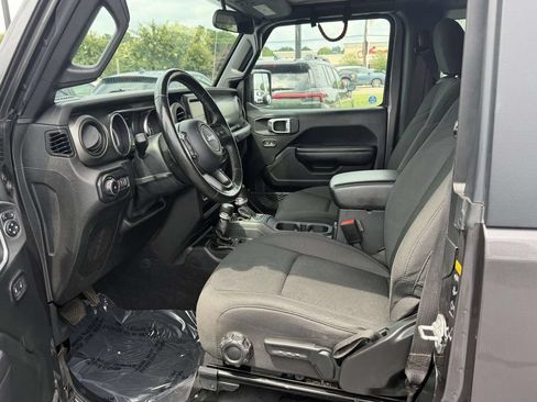 Used 2021 Jeep Wrangler Sport AWD/4WD image 17