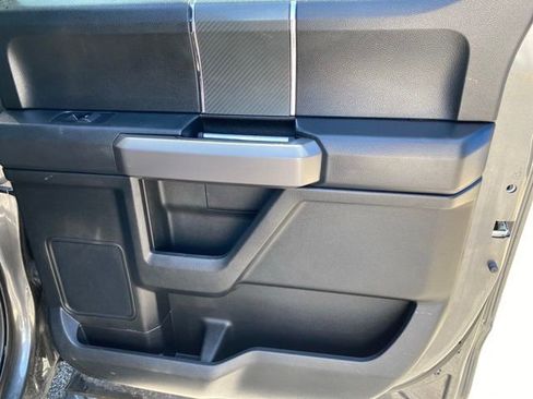 Used 2019 Ford F150 XLT w/ Equipment Group 302A Luxury AWD/4WD image 30
