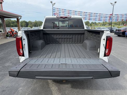 Used 2024 GMC Sierra 1500 Denali w/ Technology Package AWD/4WD image 7