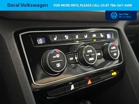 Certified 2022 Volkswagen Atlas Cross Sport SE image 20