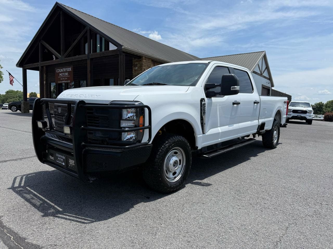 Used 2023 Ford F250 XL w/ XL Off-Road Package AWD/4WD image 2
