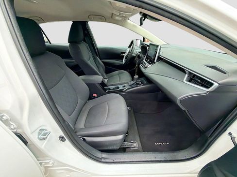 Used 2020 Toyota Corolla LE FWD image 14