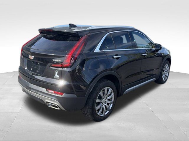 Used 2023 Cadillac XT4 Premium Luxury w/ Cold Weather Package AWD/4WD image 3