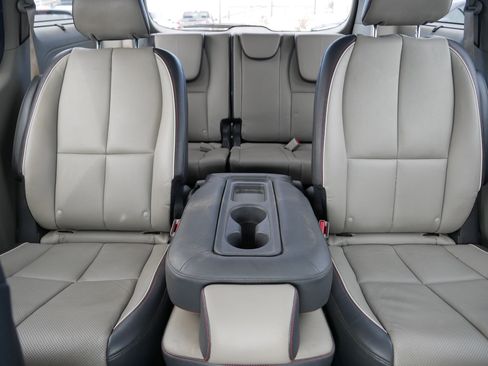Used 2016 Kia Sedona EX image 13