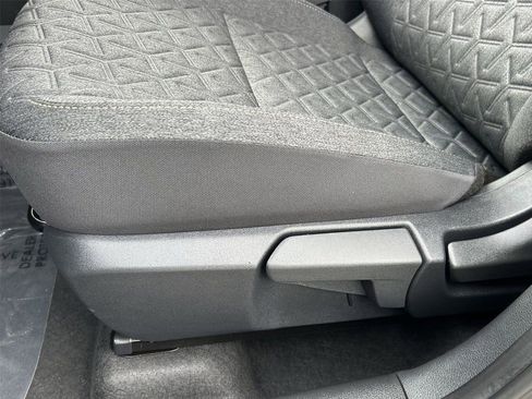 New 2026 Nissan Kicks SV FWD image 27