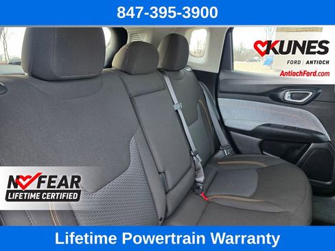 Used 2022 Jeep Compass Sport image 27