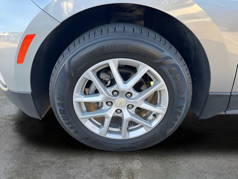 Used 2024 Chevrolet Equinox LT w/ Driver Convenience Package image 29
