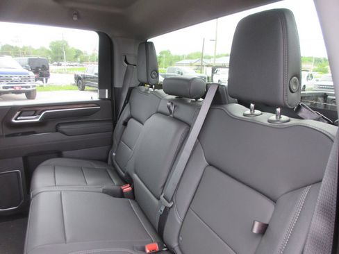 New 2026 GMC Sierra 2500 SLT AWD/4WD image 14