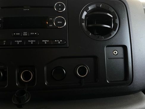 Used 2013 Ford E-450 and Econoline 450 Super Duty w/ PWR Locks & Windows Group image 40