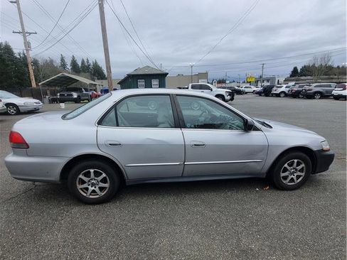 Used 2001 Honda Accord VP image 6