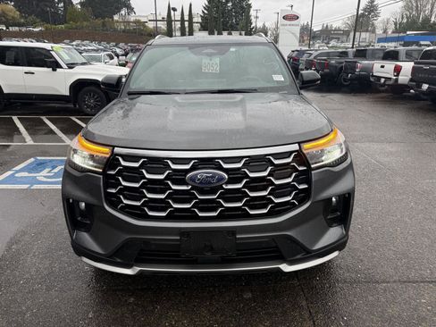 Used 2025 Ford Explorer Platinum w/ LUX Leather Package image 8