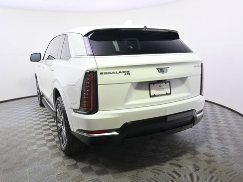 New 2025 Cadillac Escalade IQ Luxury 2 image 4