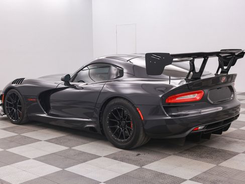 Used 2017 Dodge Viper ACR w/ Extreme Aero Package RWD image 11