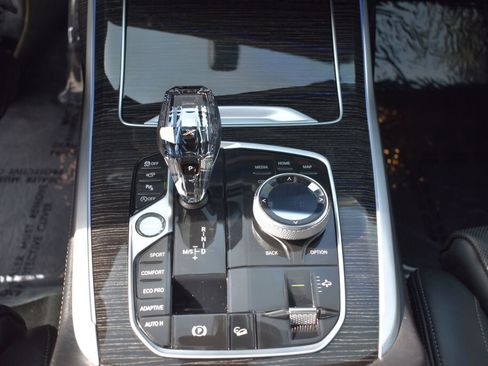 Used 2019 BMW X7 xDrive50i w/ M Sport Package image 23