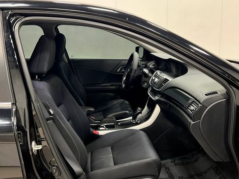 Used 2013 Honda Accord Sport image 31