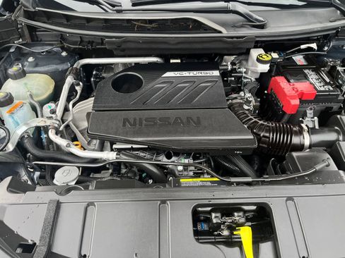 Used 2025 Nissan Rogue SV image 21