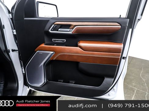 Used 2022 GMC Sierra 1500 Denali Ultimate image 24