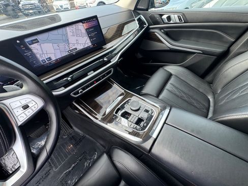 Used 2023 BMW X7 xDrive40i image 27