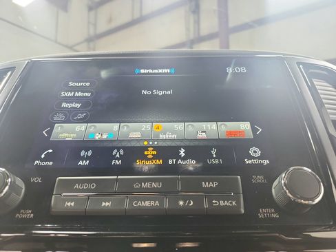 Used 2024 Nissan Titan PRO-4X w/ Pro-4x Convenience Package AWD/4WD image 29