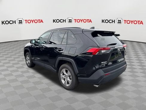 Used 2025 Toyota RAV4 XLE w/ Convenience Package AWD/4WD image 4