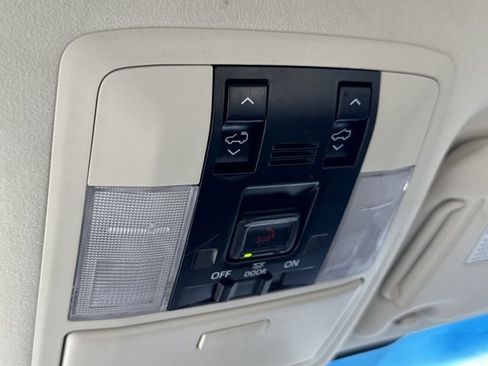 Used 2022 Lexus GX 460 image 26