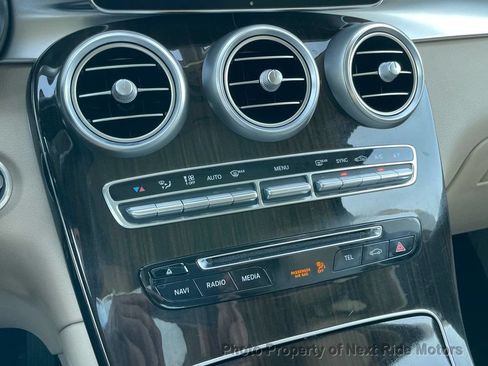 Used 2017 Mercedes-Benz GLC 300 w/ Premium 2 Package image 19
