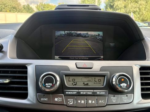 Used 2016 Honda Odyssey EX image 33