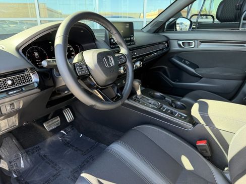 Used 2023 Honda Civic Sport image 30