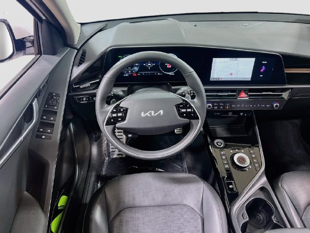 Certified 2023 Kia Niro Wave FWD image 24