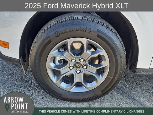 Used 2025 Ford Maverick XLT image 16