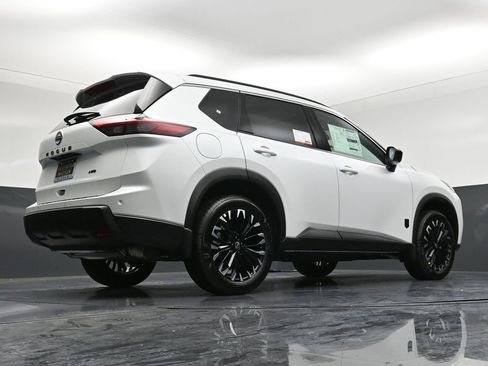 New 2026 Nissan Rogue SV AWD/4WD image 28