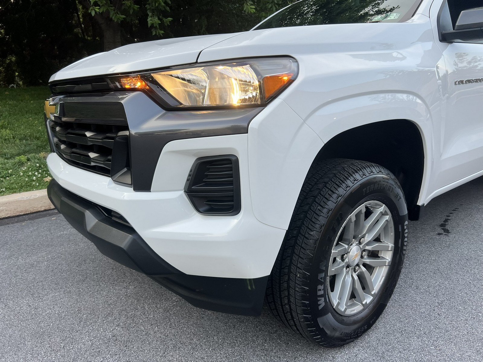 Used 2025 Chevrolet Colorado LT w/ Advanced Trailering Package RWD image 82