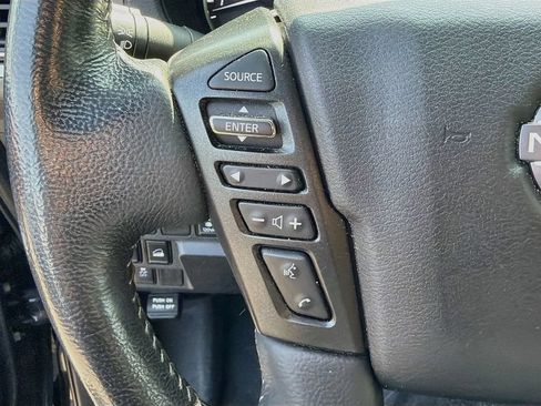 Used 2022 Nissan Frontier SV AWD/4WD image 12