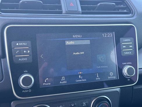 Used 2023 Nissan Leaf S image 16