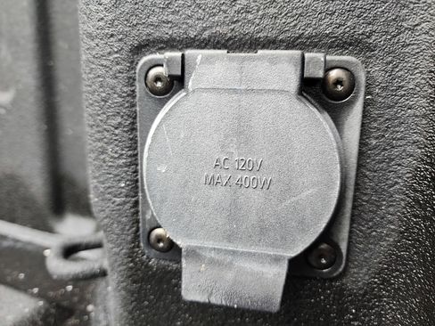 Used 2024 GMC Sierra 2500 SLE w/ SLE Value Package; image 32