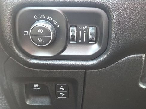 Used 2020 RAM 1500 Laramie w/ Sport Appearance Package AWD/4WD image 24