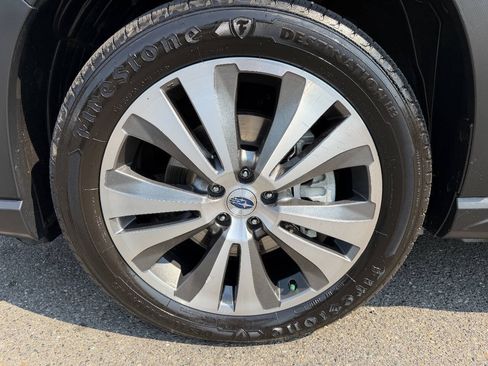 Used 2019 Subaru Ascent Touring w/ Popular Package #3 AWD/4WD image 16