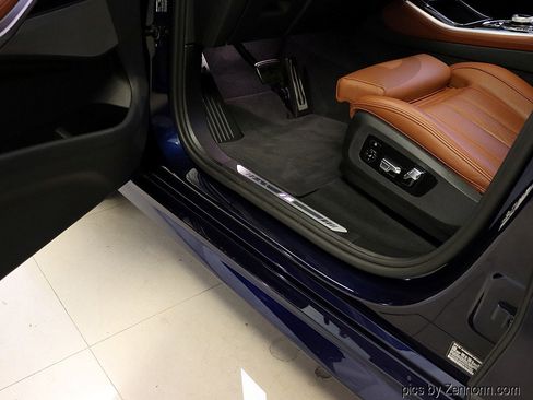 Certified 2025 BMW X5 xDrive40i w/ Executive Package image 29