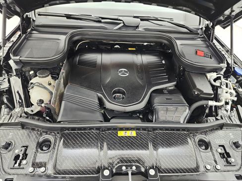 Certified 2026 Mercedes-Benz GLS 450 4MATIC image 17