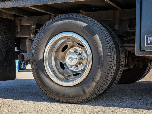 Used 2017 RAM 3500 Tradesman w/ Power & Remote Entry Group image 9