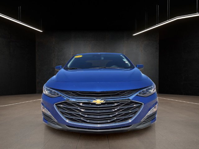 Used 2023 Chevrolet Malibu LT FWD image 2
