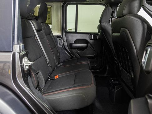 Used 2022 Jeep Wrangler Unlimited Rubicon w/ Steel Bumper Group image 43