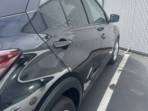 Used 2023 Nissan Kicks S FWD image 5