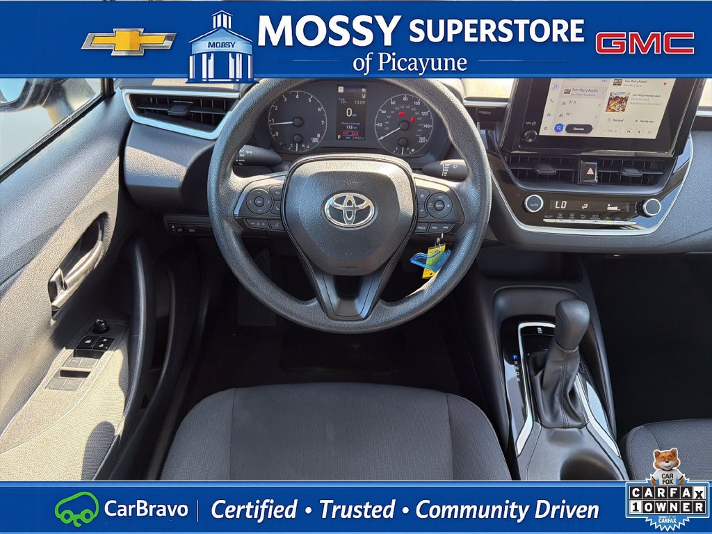 Used 2025 Toyota Corolla LE FWD image 16